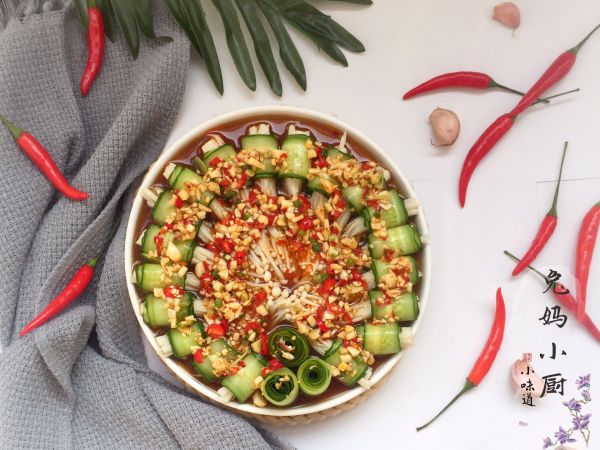 酸辣黄瓜金针菇卷