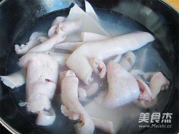 荷韵意境肉皮冻