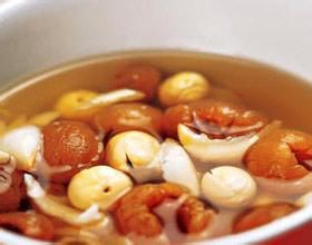 哪些食物治疗贫血？