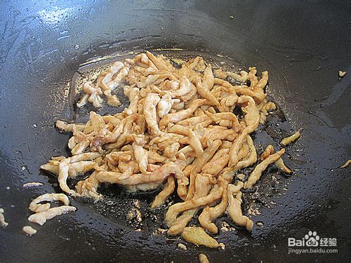黑椒鸡丝炒红椒