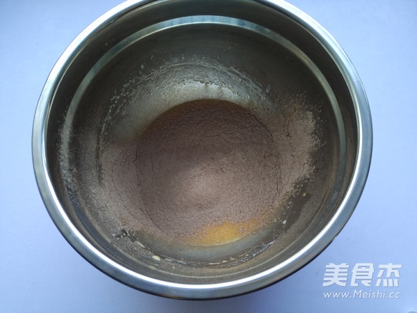 可可戚风奶油蛋糕