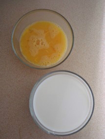 经典家常菜:牛奶炖蛋