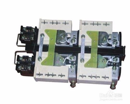 什么叫做电磁式控制继电器?怎样分类?