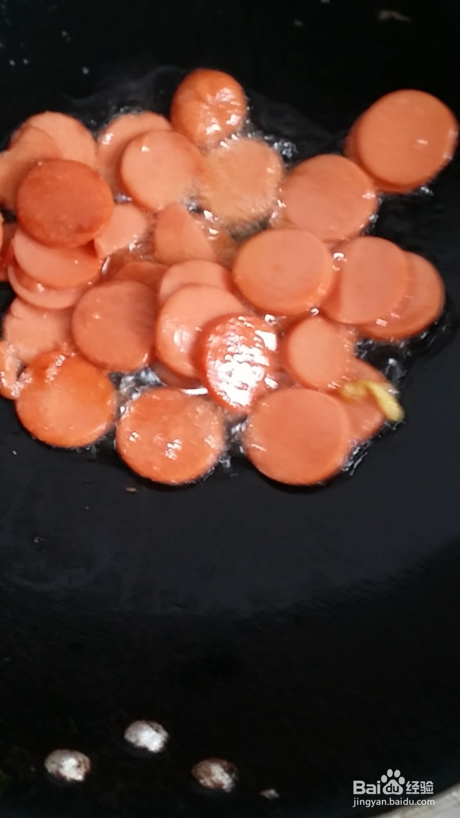 火腿肠、鸡蛋炒豆子