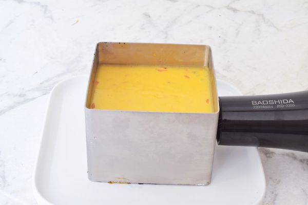 杨枝甘露慕斯蛋糕