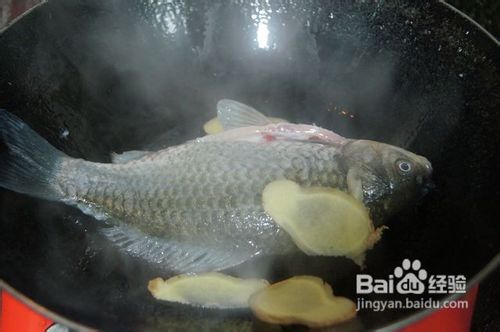 滋补鲫鱼汤的做法