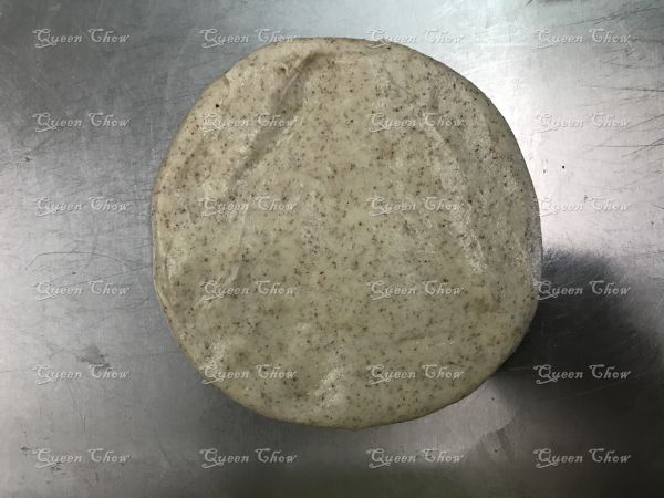 枣泥黑麦丑丑包