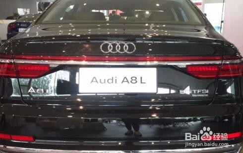 最新奥迪a8尊贵版怎么用