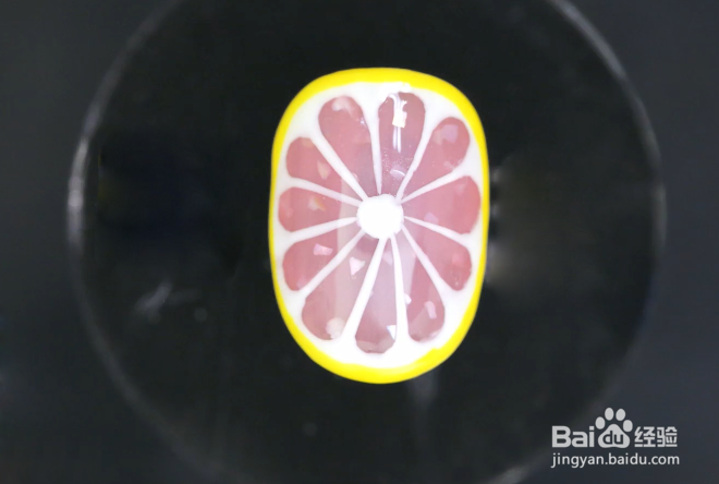 怎样做西柚美甲?