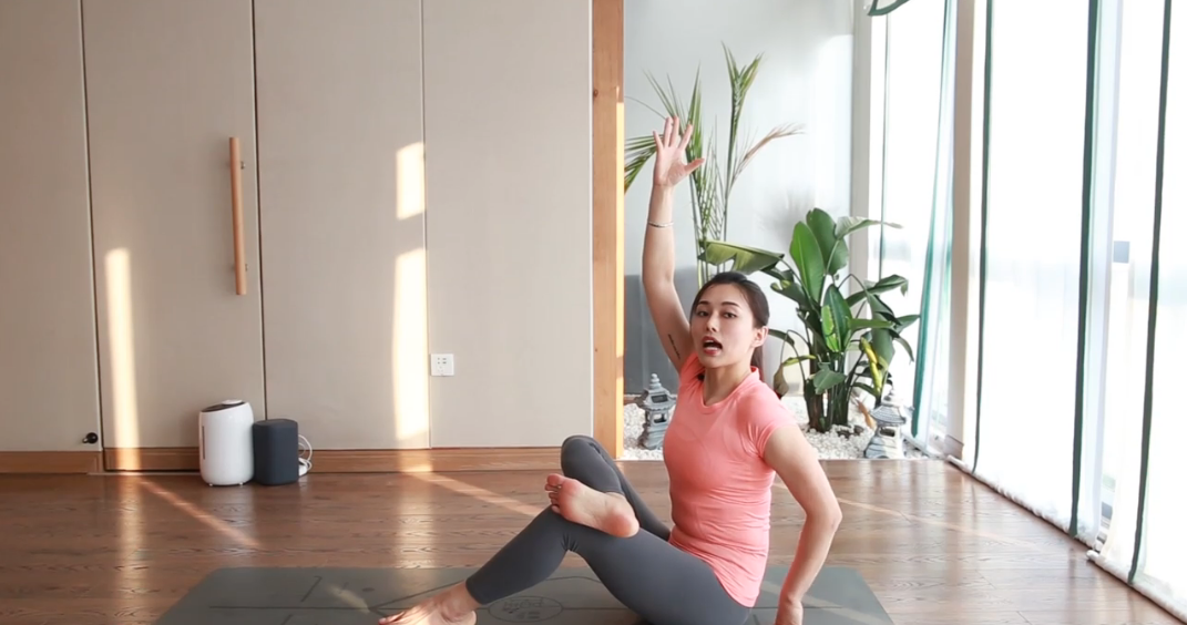 瑜伽蜻蜓式怎么提升睡眠质量