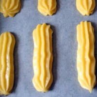 巧克力闪电泡芙