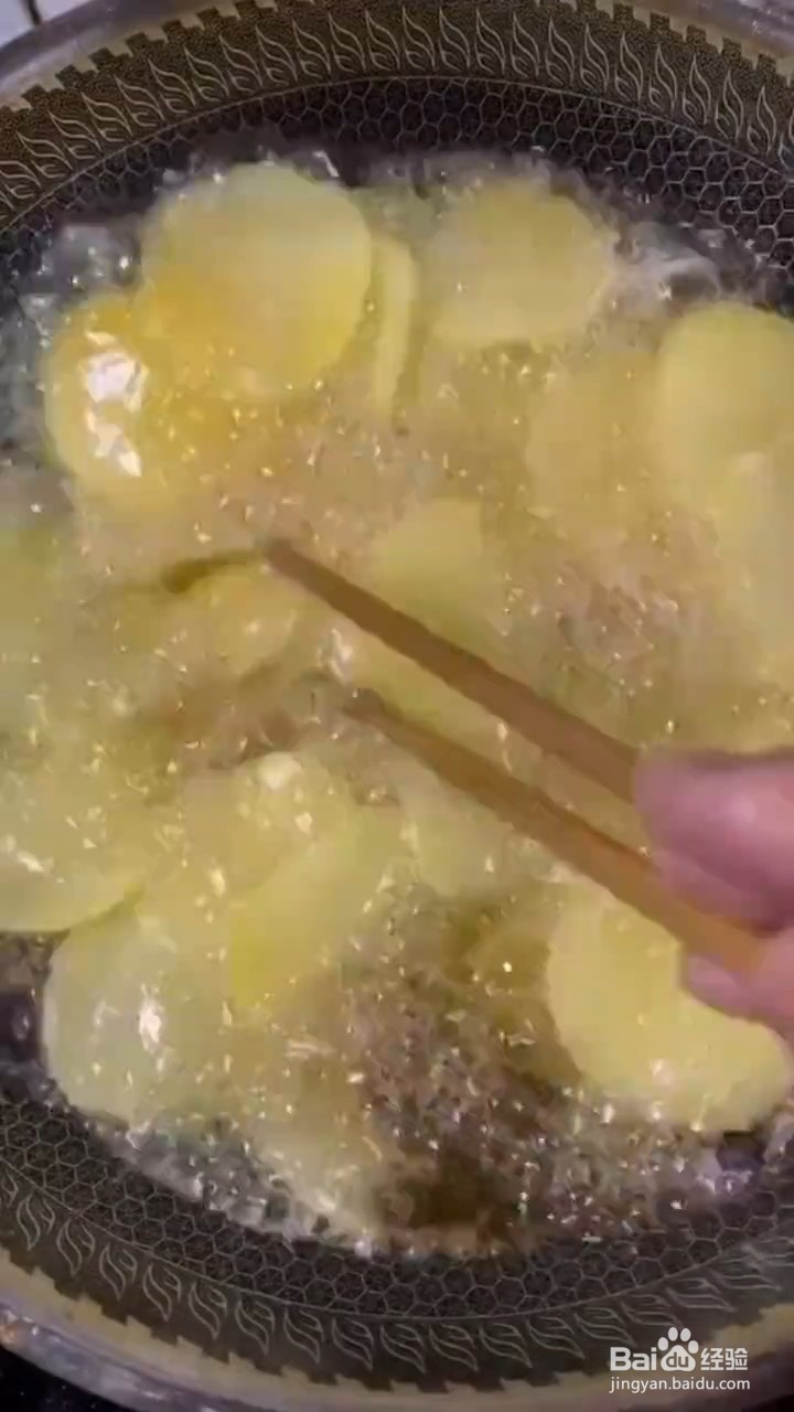 如何在家炸出香脆的薯片