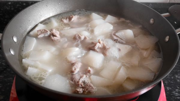 萝卜枸杞筒骨汤