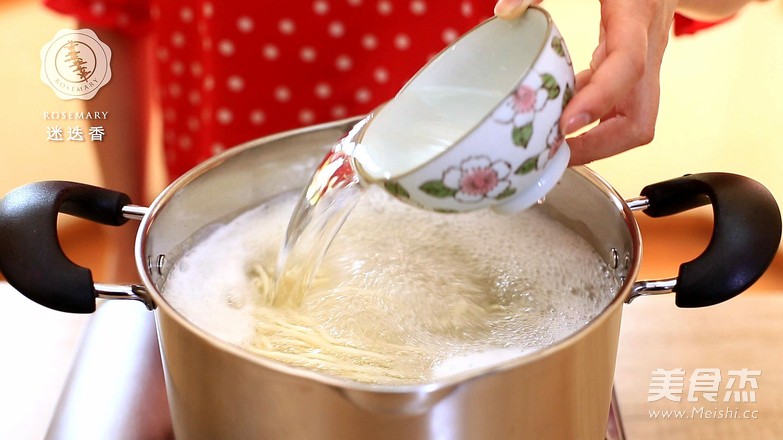 迷迭香：日式酱油炒面