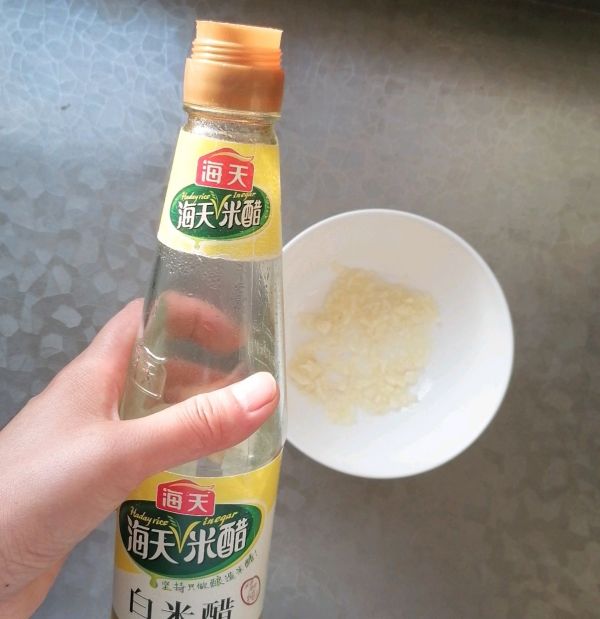 开胃凉拌西瓜皮