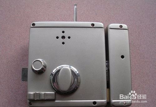 如何选购安全门锁