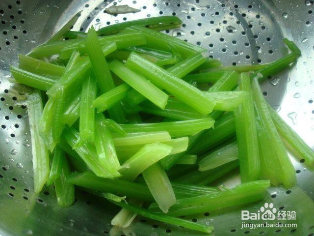 红油腐竹的做法