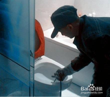 家里马桶堵塞怎么办?