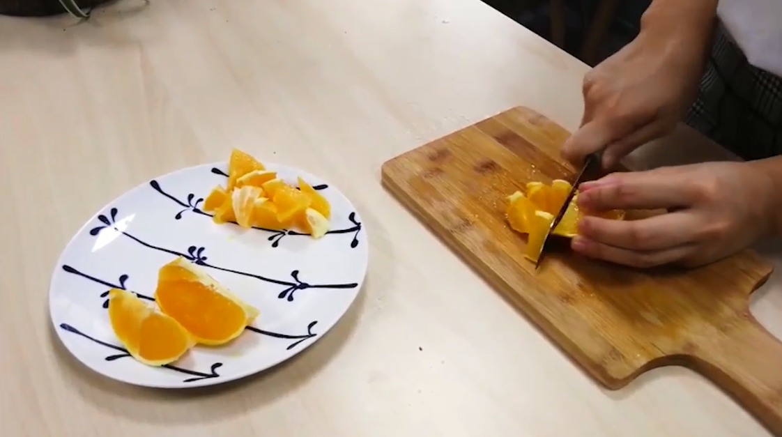 怎么制作水果奶昔？