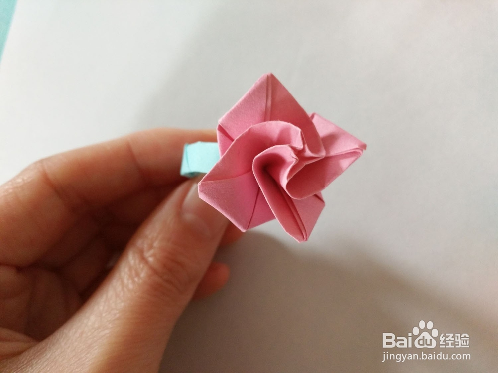 <b>玫瑰花戒指的折纸方法</b>