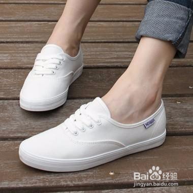 怎样解决小白鞋发黄问题？