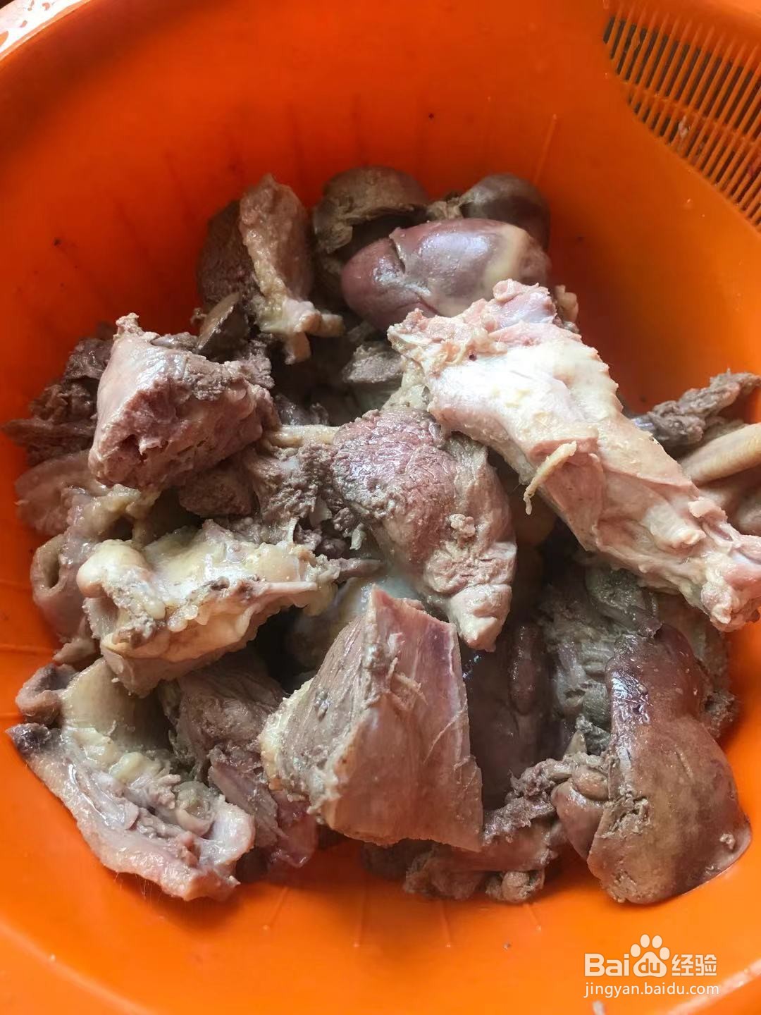 四物鸭汤的做法