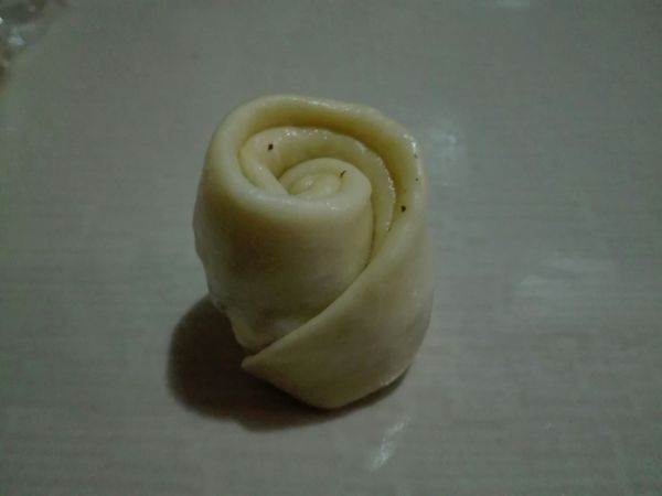 核桃葡萄干小餐包