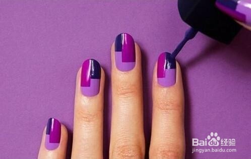 高贵紫色拼接美甲