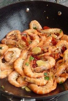 将腥味转变为鲜香的妙招—红烧啤酒虾