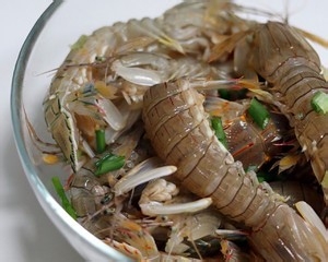 河南特色-爆炒皮皮虾怎么做