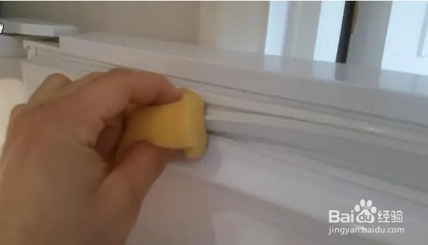 冰箱除臭小窍门