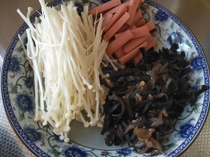 美味酸辣汤怎么做