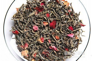 靓靓小魔法推荐夏季减肥，可享用清鲜的花草茶