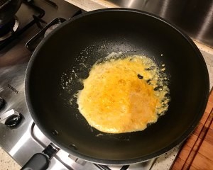 蛋炒芦笋的做法
