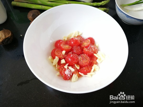 黑蒜番茄拌意大利面的做法