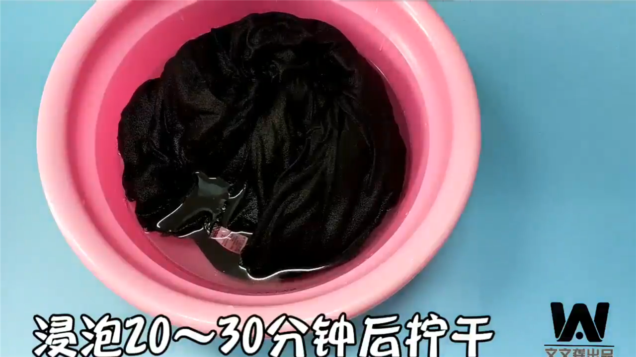 怎样洗绒裤才不会褪色
