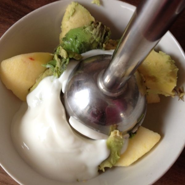 香甜牛油果奶昔