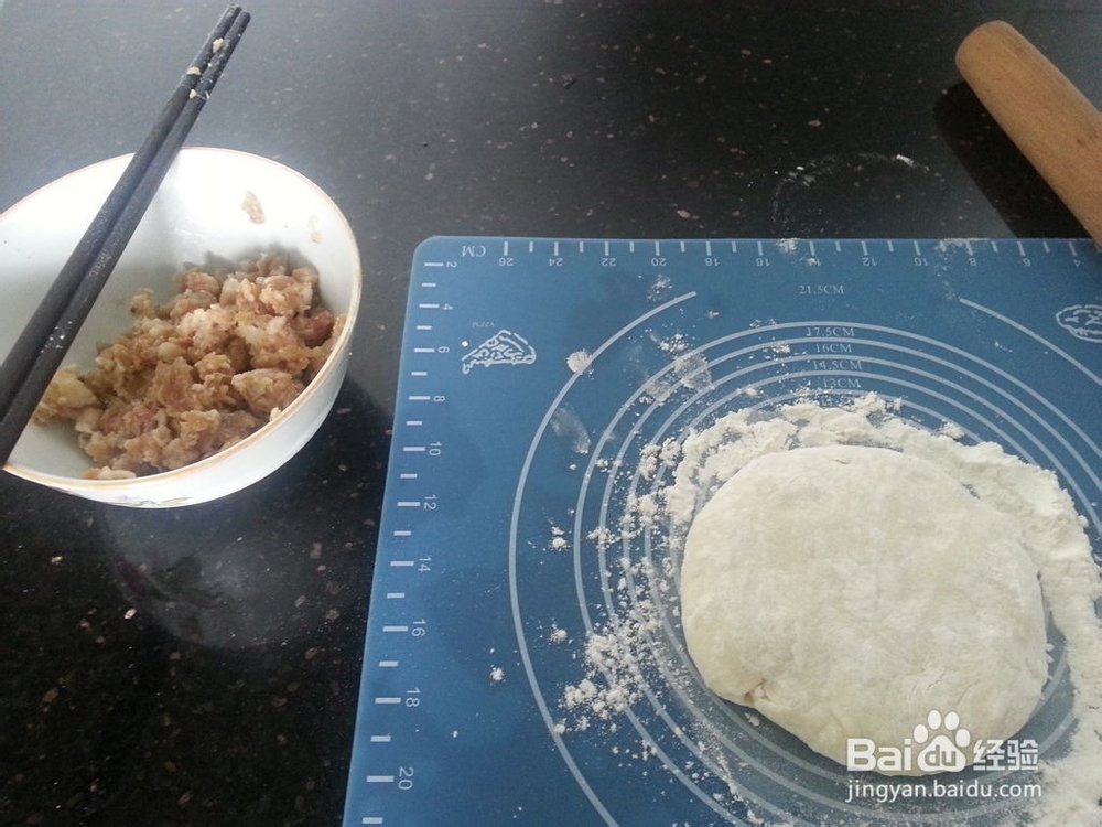 停不了肉末千层饼