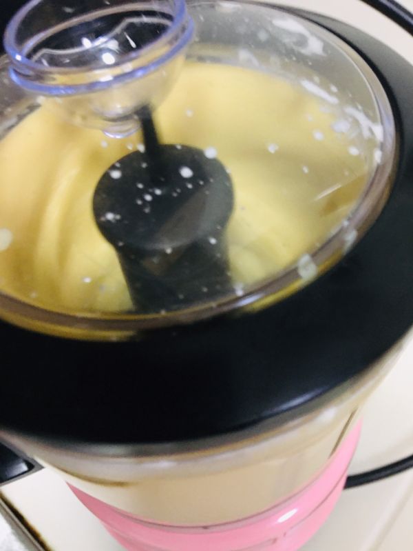 广式金沙奶黄柿子月饼