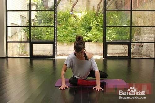 怎样让你的臀部又翘又圆滚又迷人