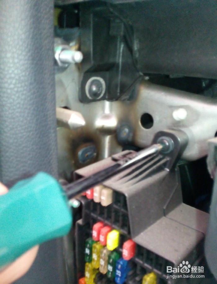 怎样安装防盗行车记录仪