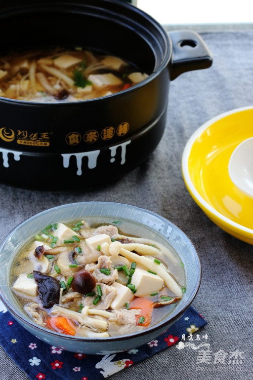 杂菌豆腐煲的做法