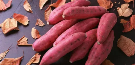 再饿也忍住，肚子饿时这些最好不要吃？