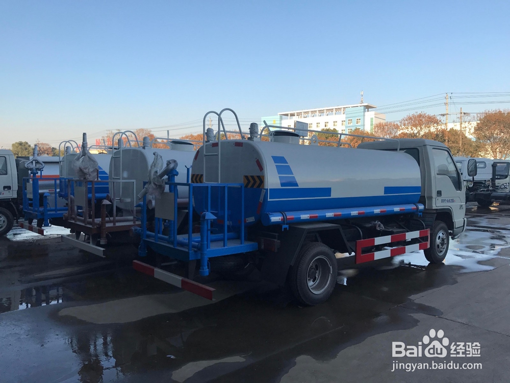 5立方洒水车价格与配置，在哪买5吨洒水车