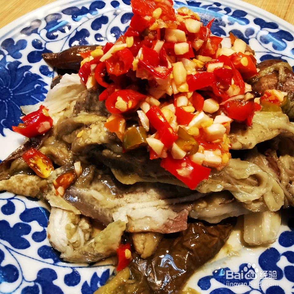 鲜嫩美味的剁椒鱼头