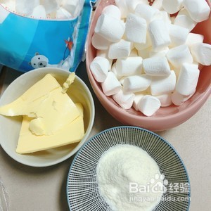 网红零食奶莓奶枣