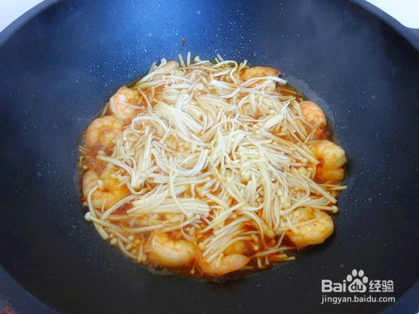 就地取材,为家人制作一道营养的虾仁酱金针菇