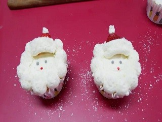 圣诞雪人杯子蛋糕怎么做