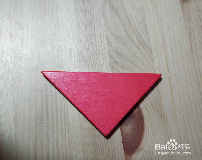 水中游的鸭子怎么用七巧板拼接？