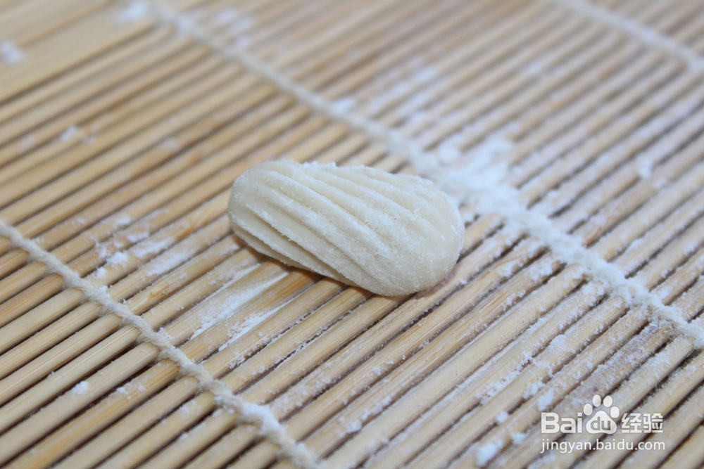 猫耳面火腿杂蔬汤